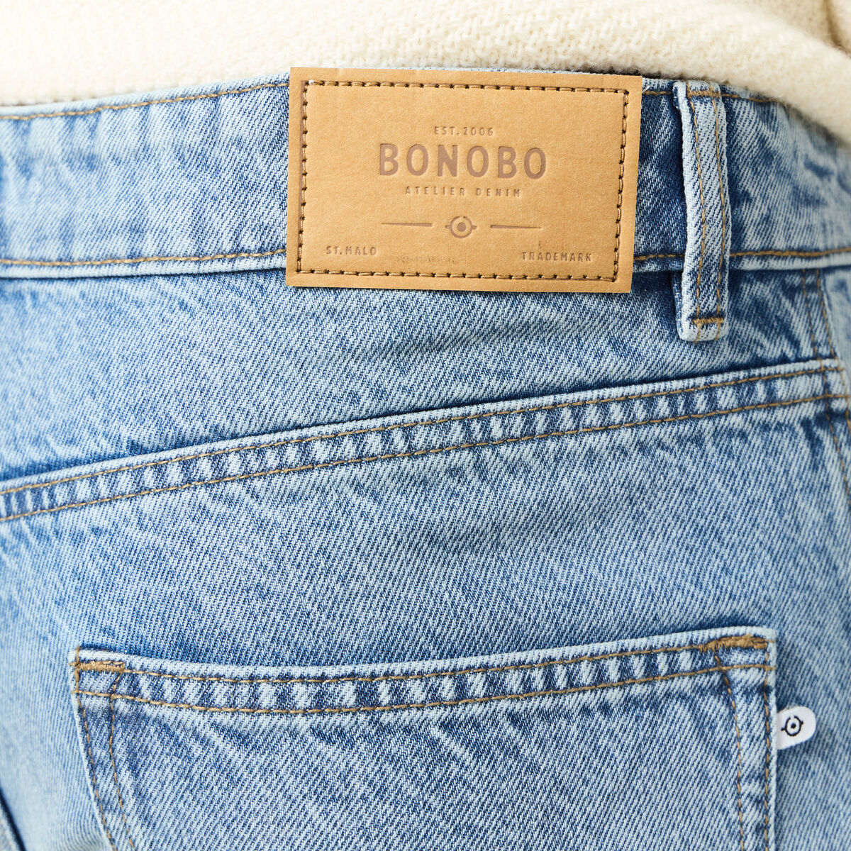 Jeans relax 5 poches denim bleach homme