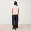 Pull droit court sans manches col rond ecru femme