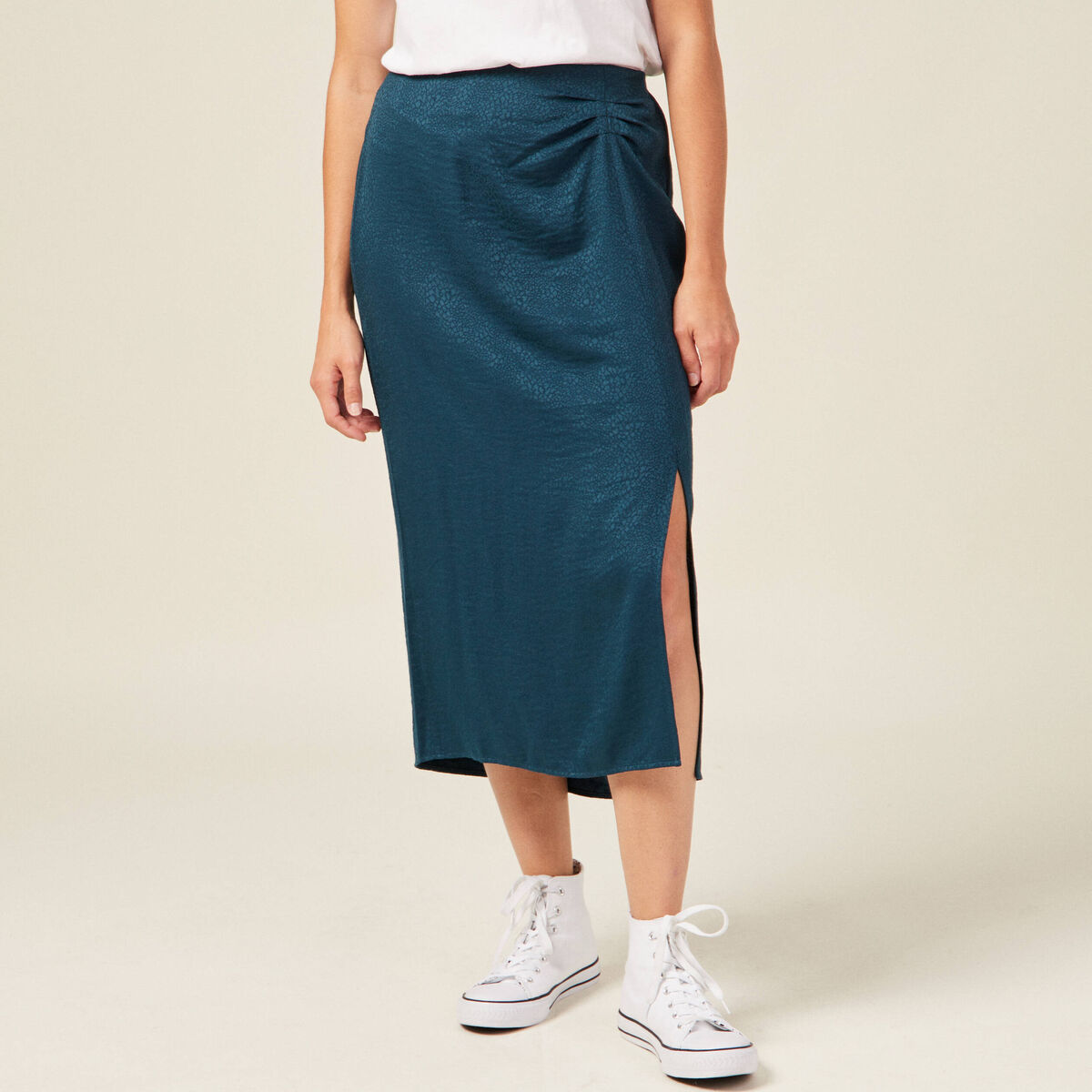 Jupe midi droite fendue satin bleu canard femme