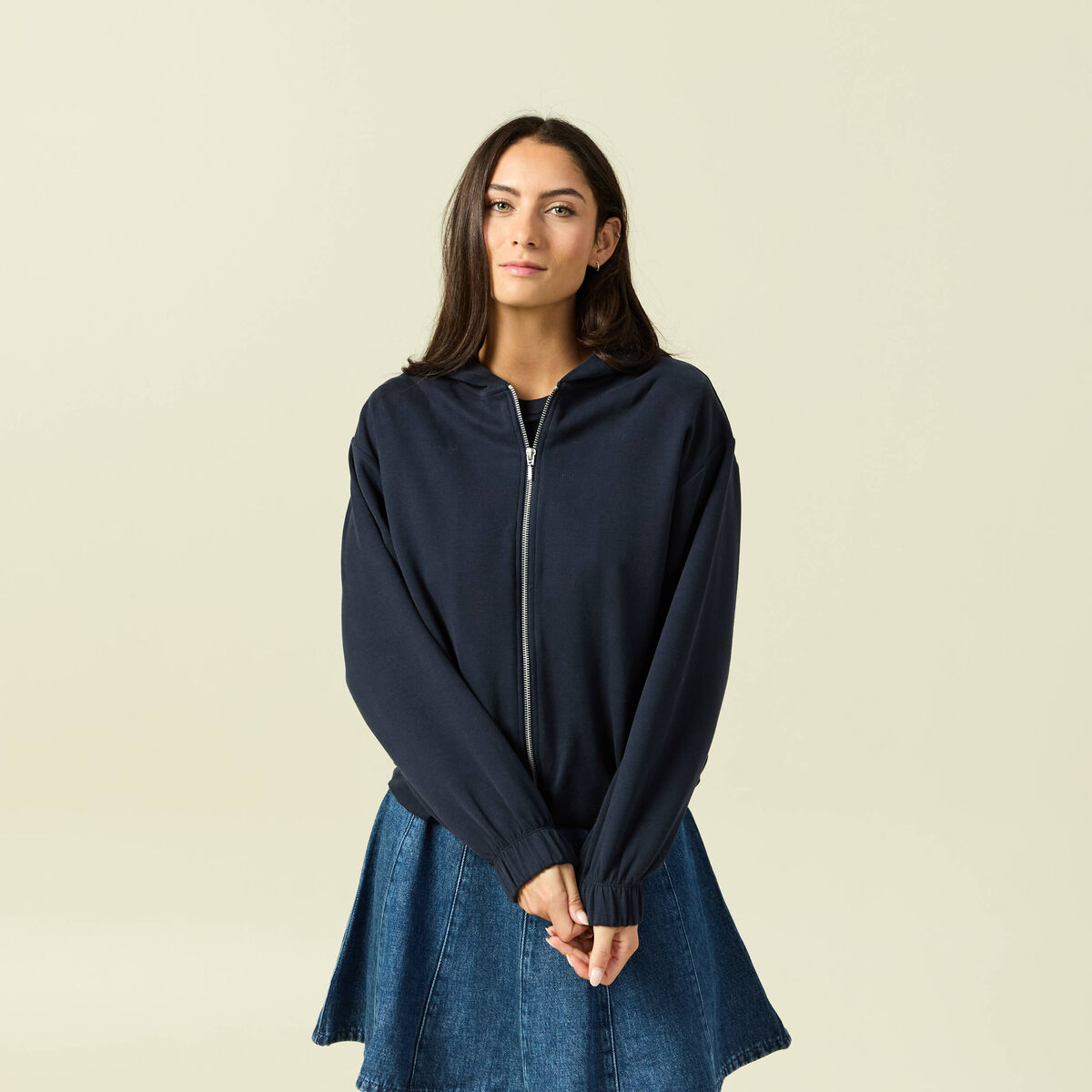 Sweat &agrave; capuche manches longues doubl&eacute; bleu marine femme
