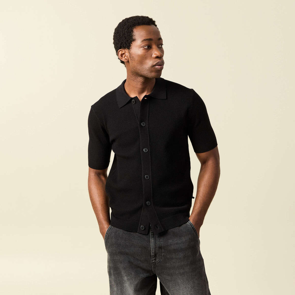 Chemise manches courtes col polo noir homme