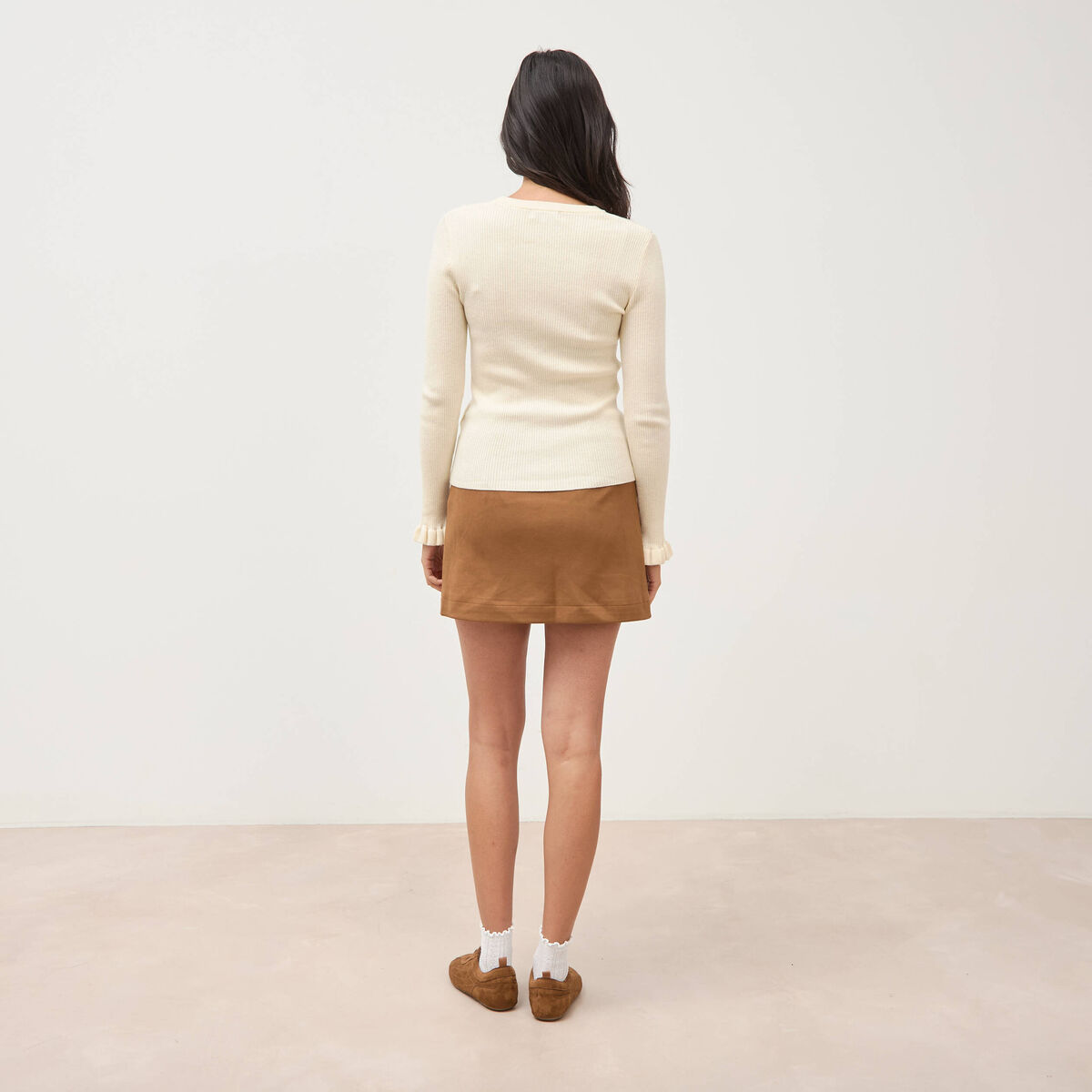 Pull cintr&eacute; col rond manches longues creme femme