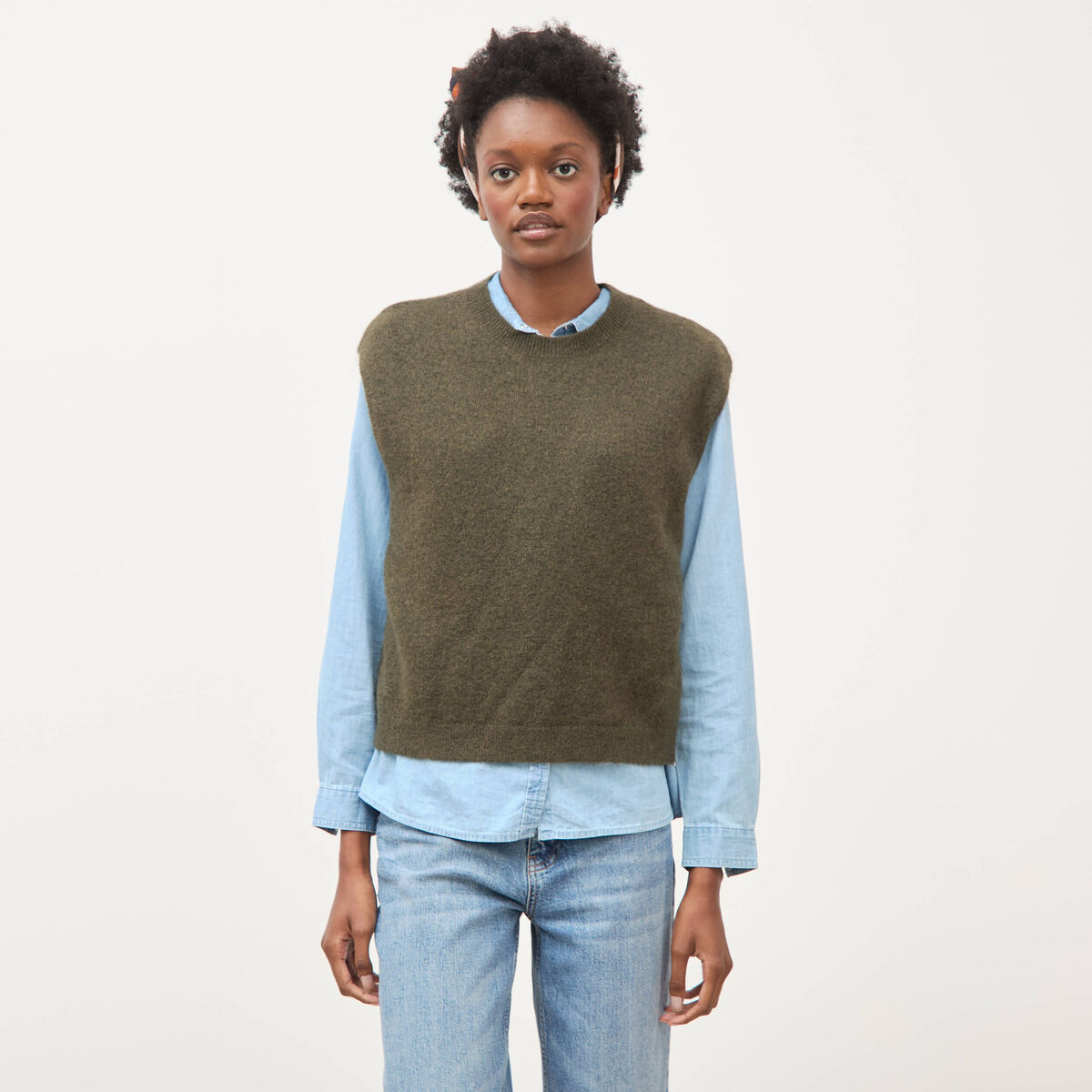 Pull droit court sans manches col rond vert olive femme