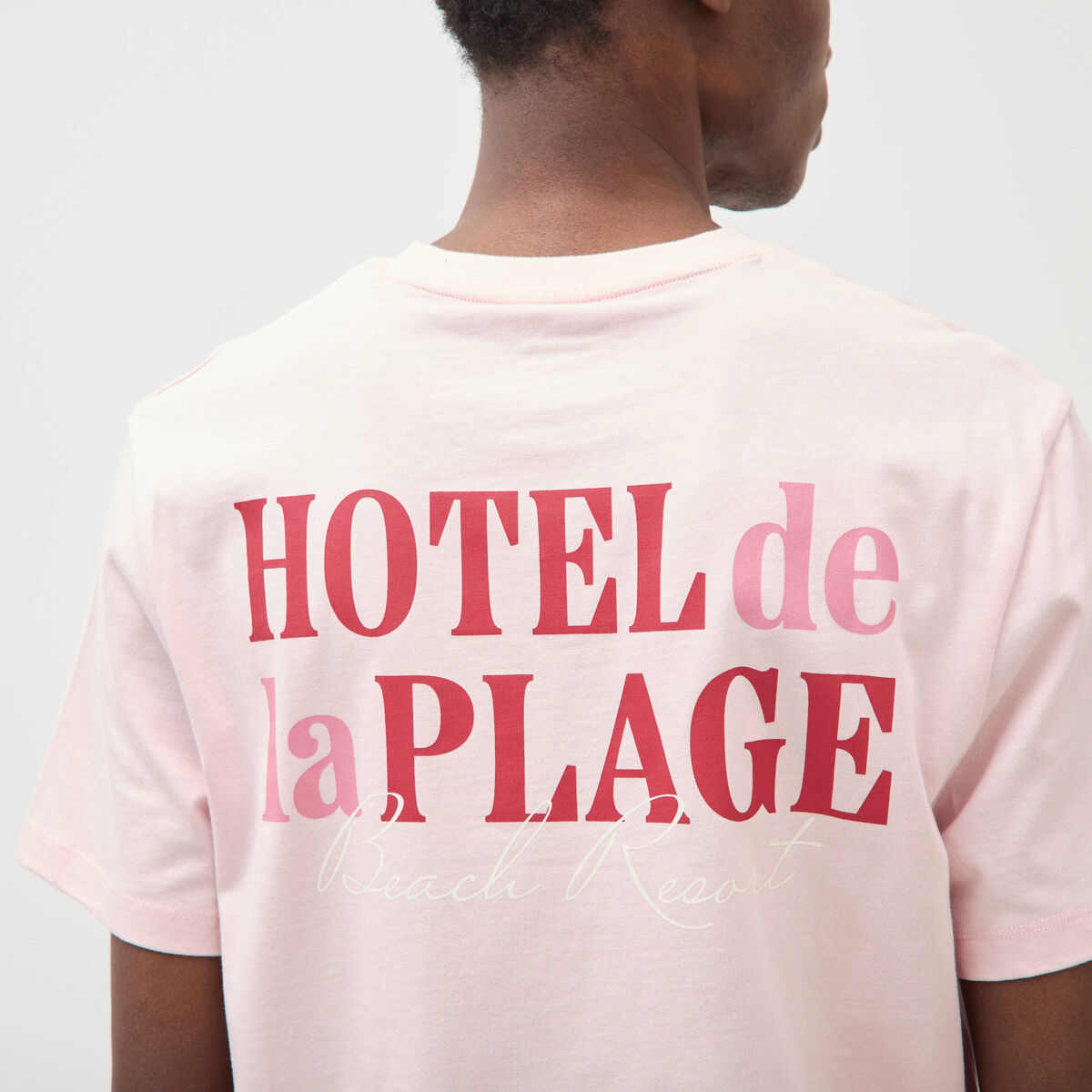 T-shirt droit en coton col rond rose poudr&eacute;e homme