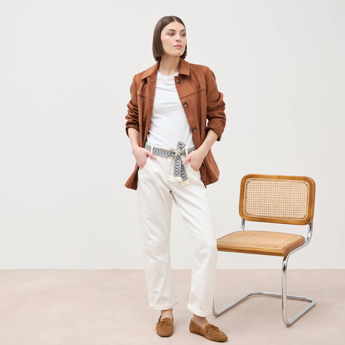 Jeans boyfriend ceintur&eacute; denim blanc femme