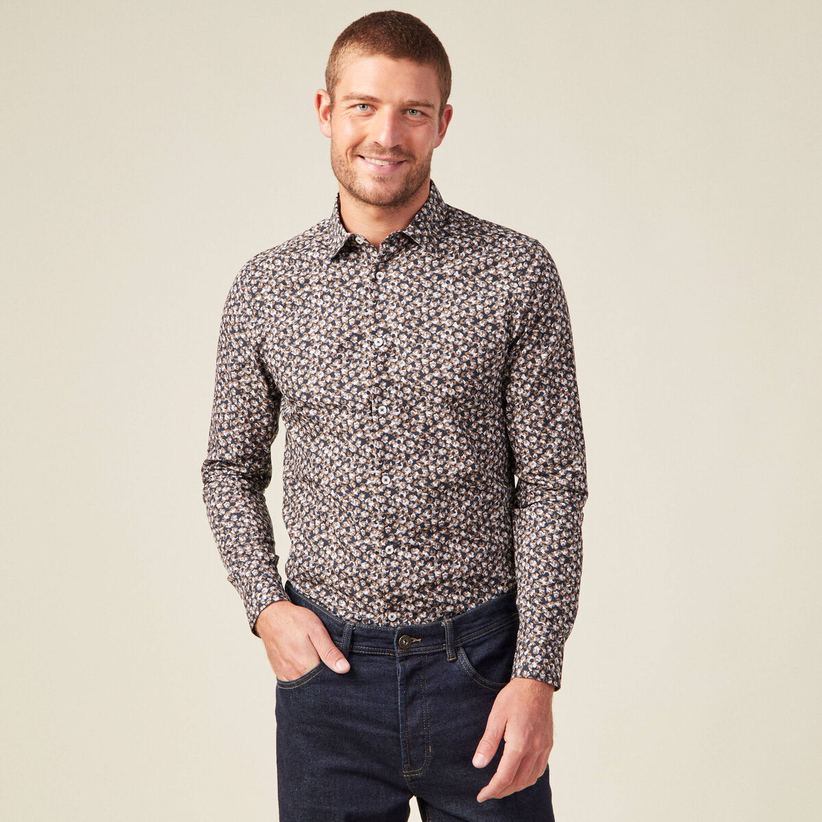 Chemise cintr&eacute;e en coton manches longues bleu marine homme
