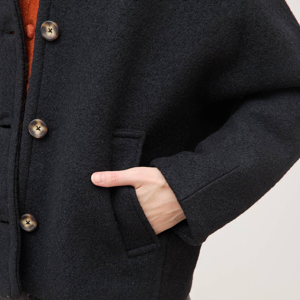 Manteau oversize court col tailleur noir femme