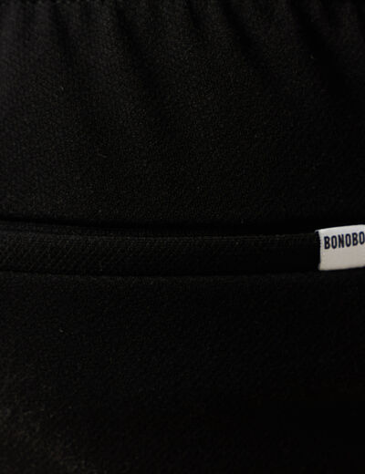 Short droit avec cordon noir homme