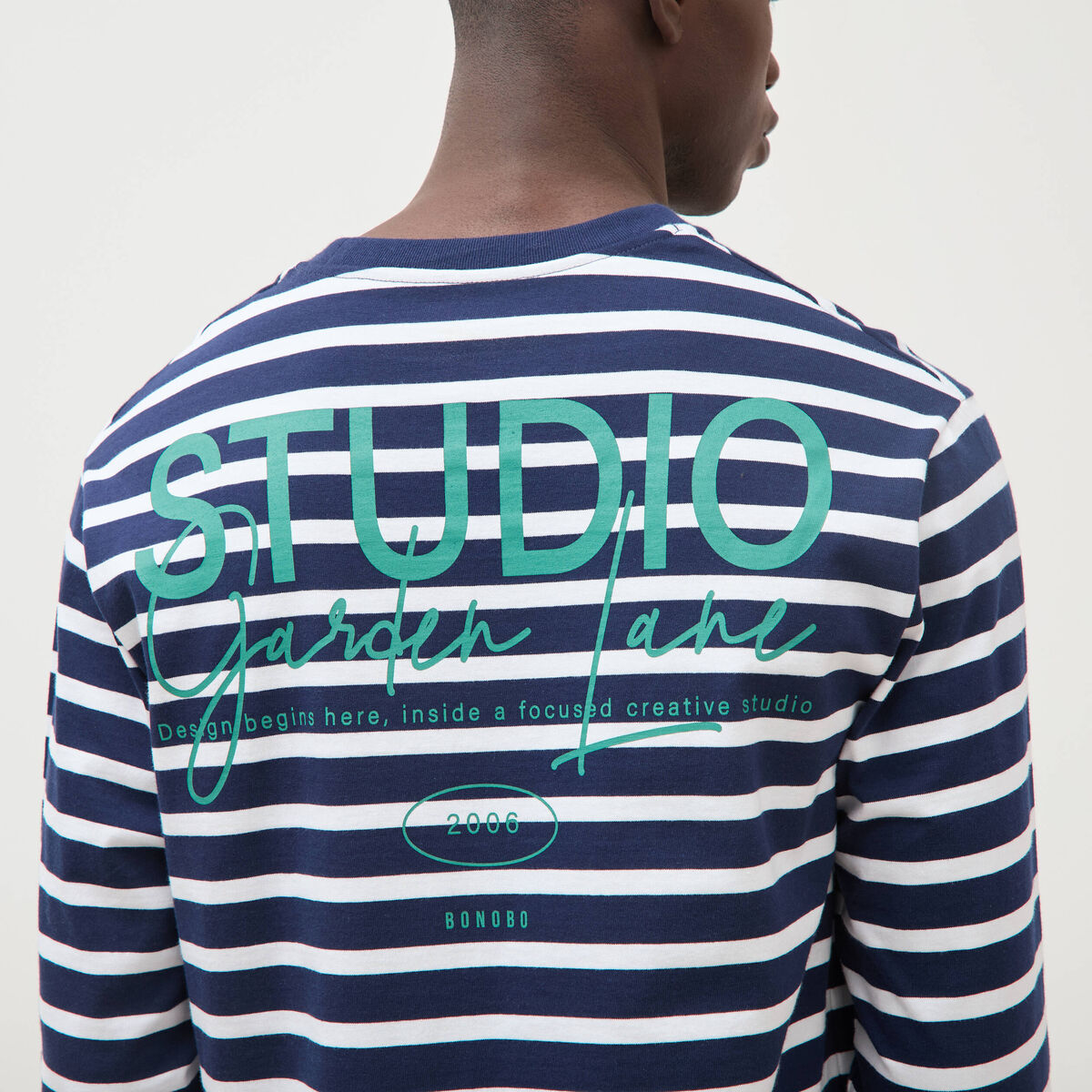 T-shirt ray&eacute; col rond manches longues blanc homme