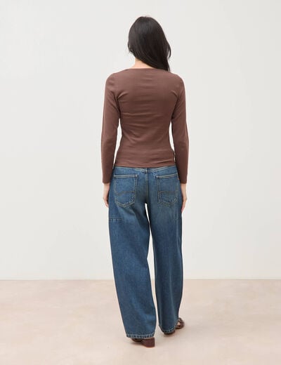 T-shirt cintr&eacute; manches longues col rond marron femme