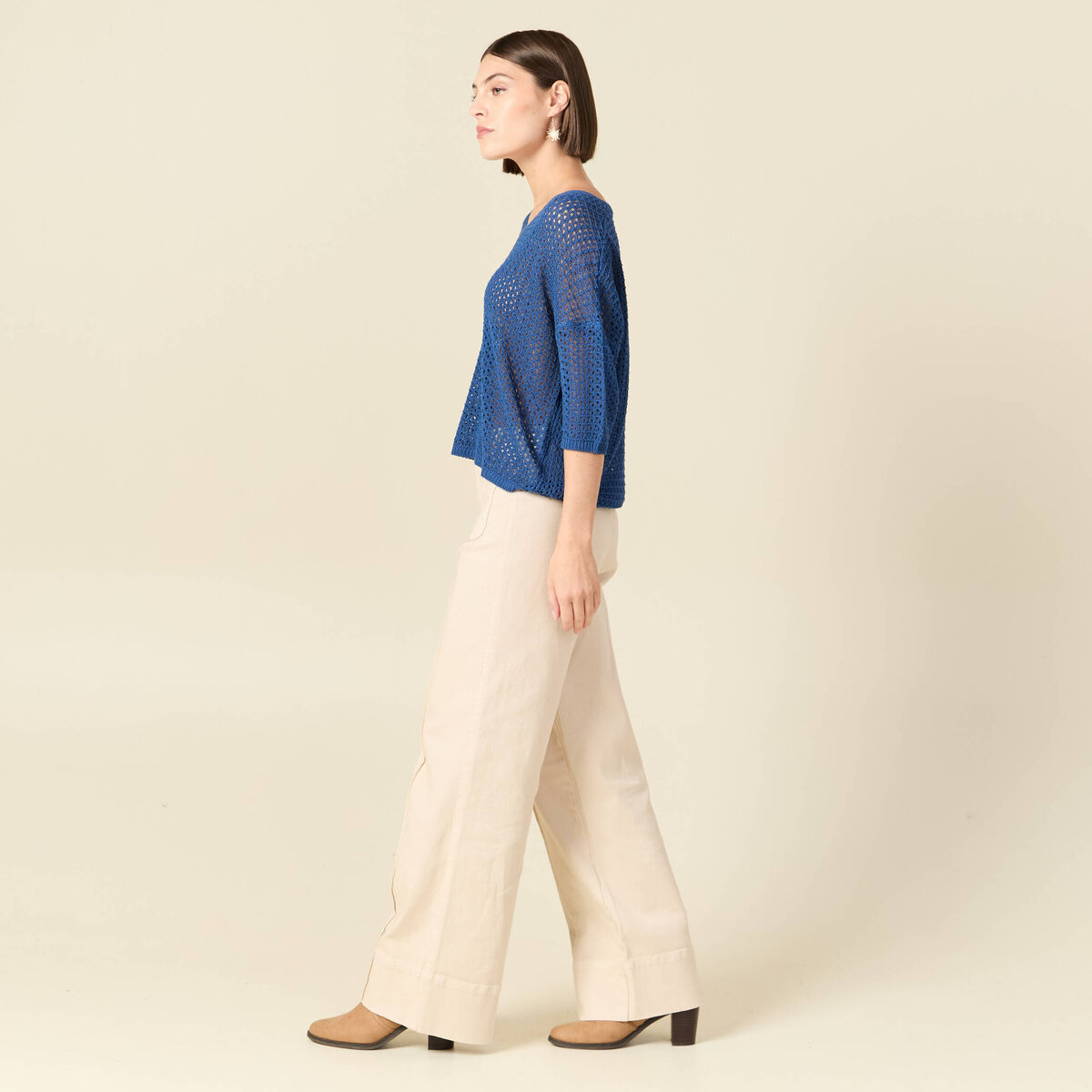 Pull ajour&eacute; col v manches 3/4 bleu marine femme