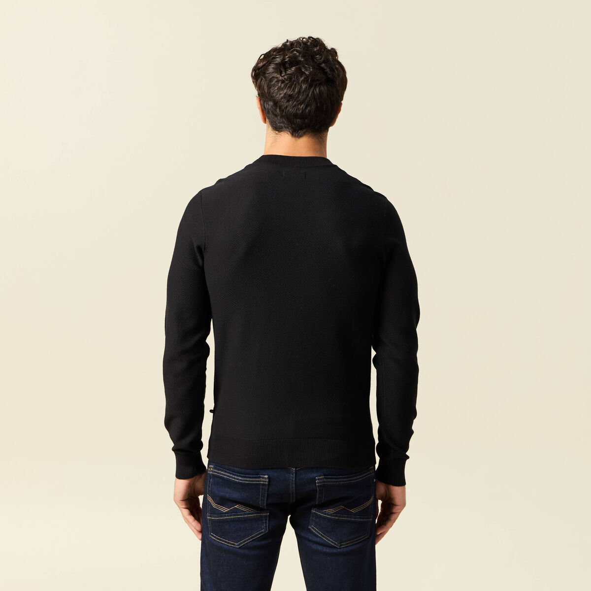 Pull col rond manches longues noir homme