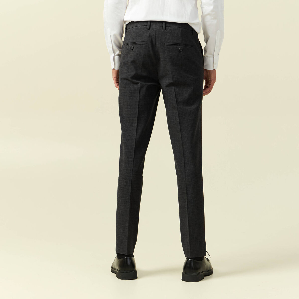 Pantalon chino droit longueur 32 noir homme