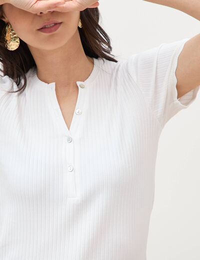 T-shirt ajust&eacute; manches courtes blanc femme