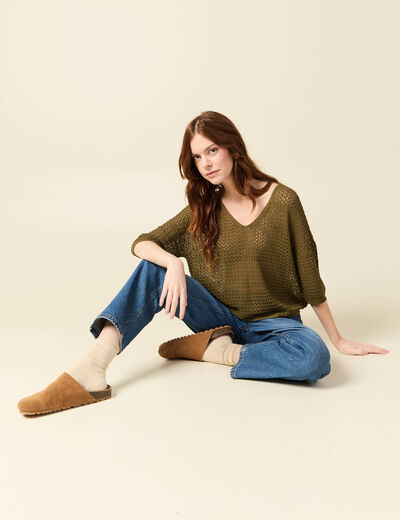 Pull ajour&eacute; col v manches 3/4 vert olive femme