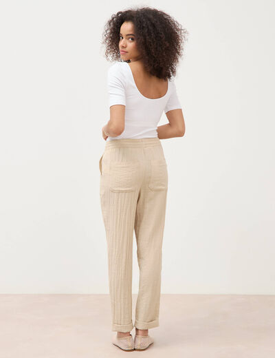 Pantalon taille standard bas resserr&eacute; beige femme