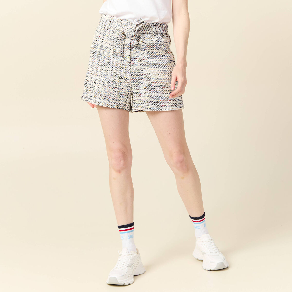 Short ajust&eacute; taille haute creme femme