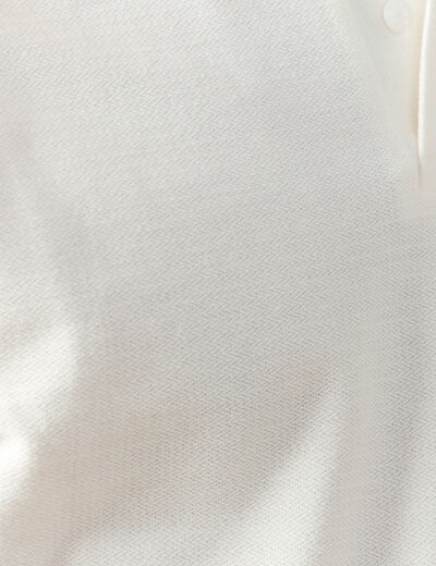 Polo cintr&eacute; manches courtes blanc homme