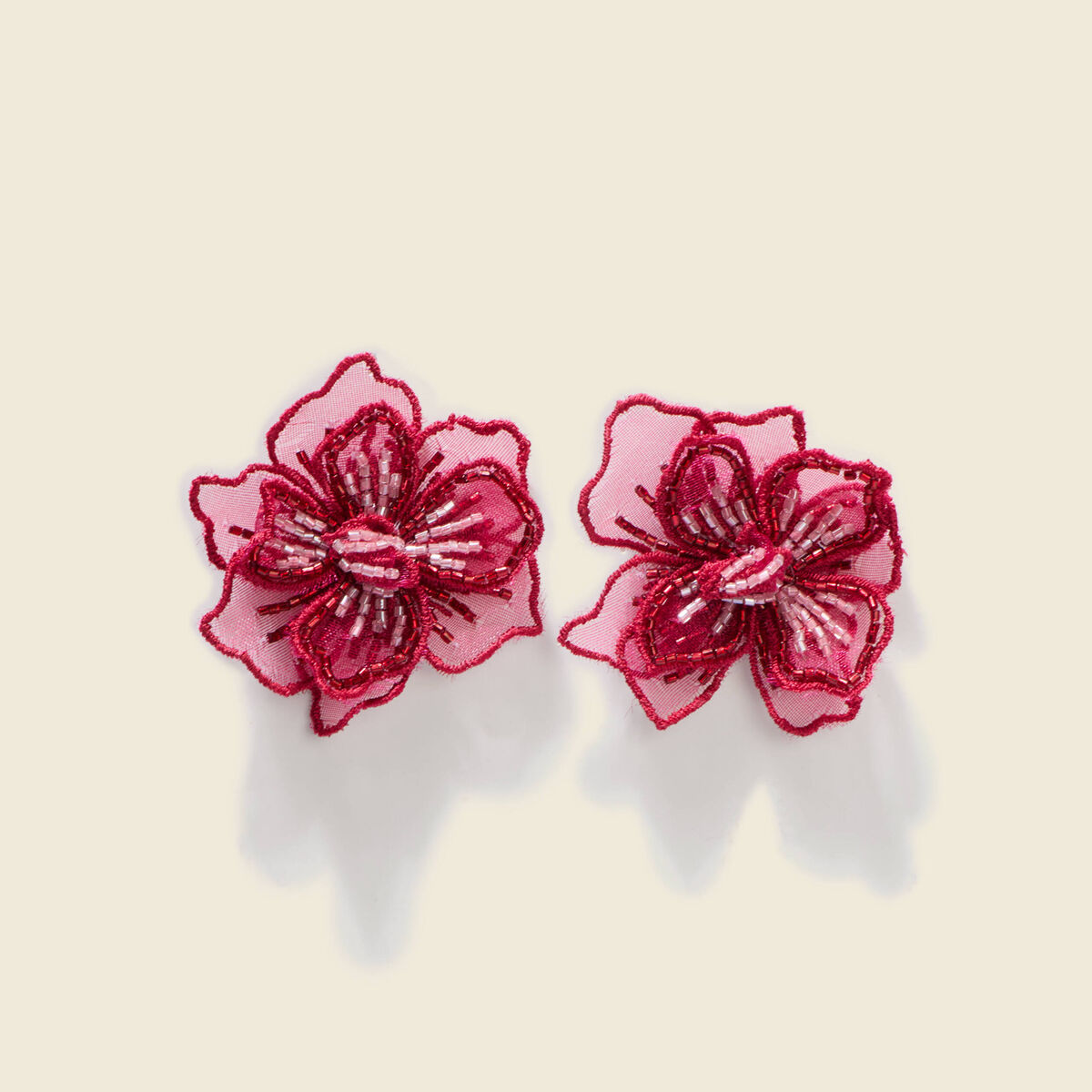Boucles d'oreilles bordeaux femme
