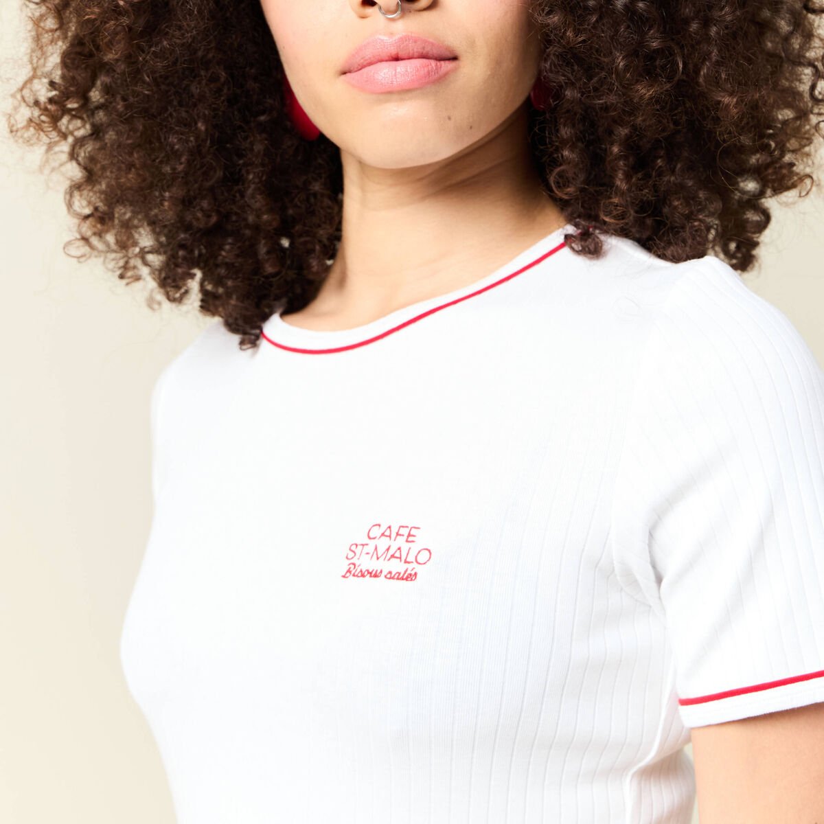 Short ajusté court manches courtes blanc femme