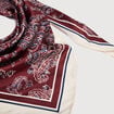 Foulard satin&eacute; bordeaux femme