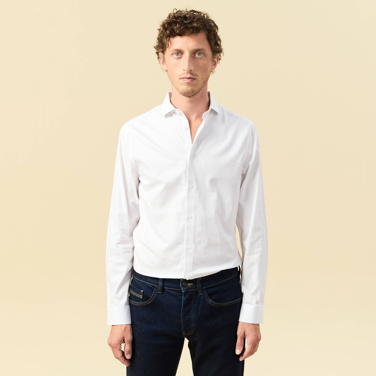 Chemise cintr&eacute;e en coton manches longues blanc homme