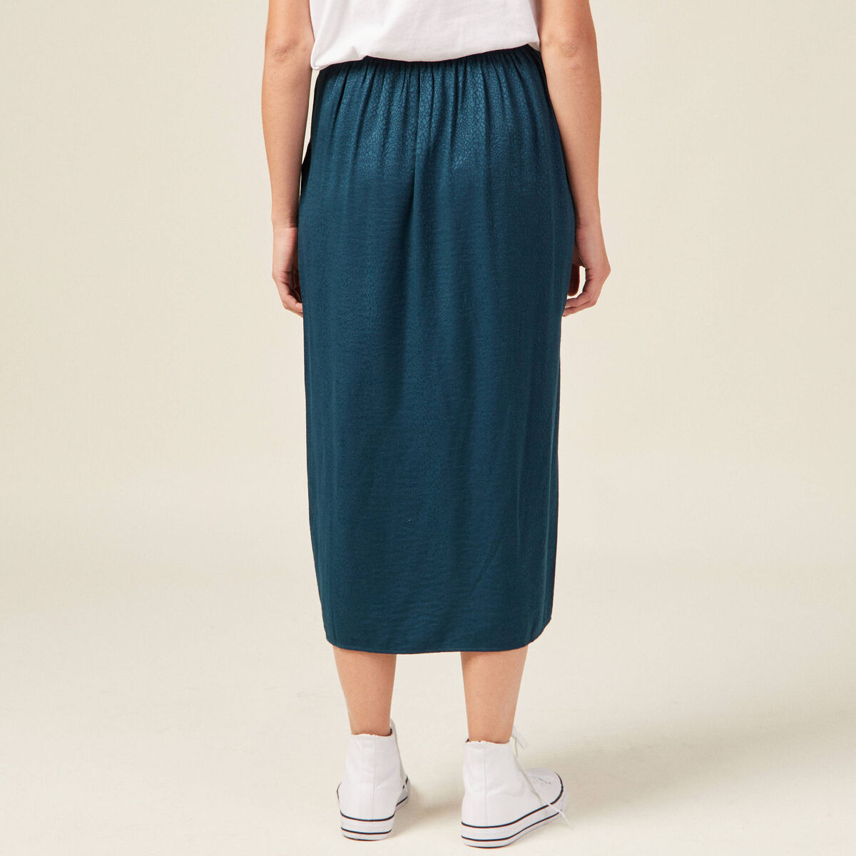 Jupe midi droite fendue satin bleu canard femme
