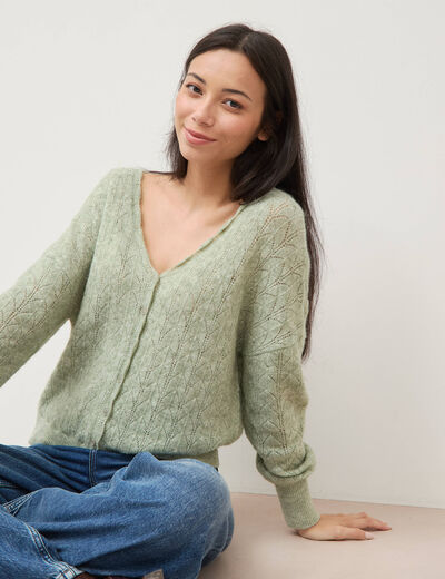 Gilet ajour&eacute; col V manches longues vert pastel femme