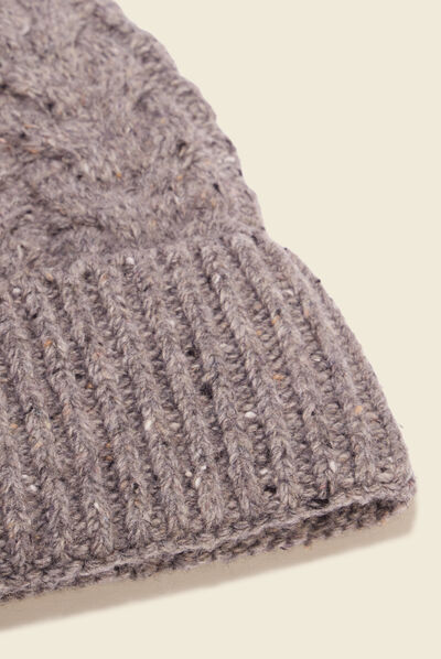 Bonnet tricoté à torsades gris clair homme