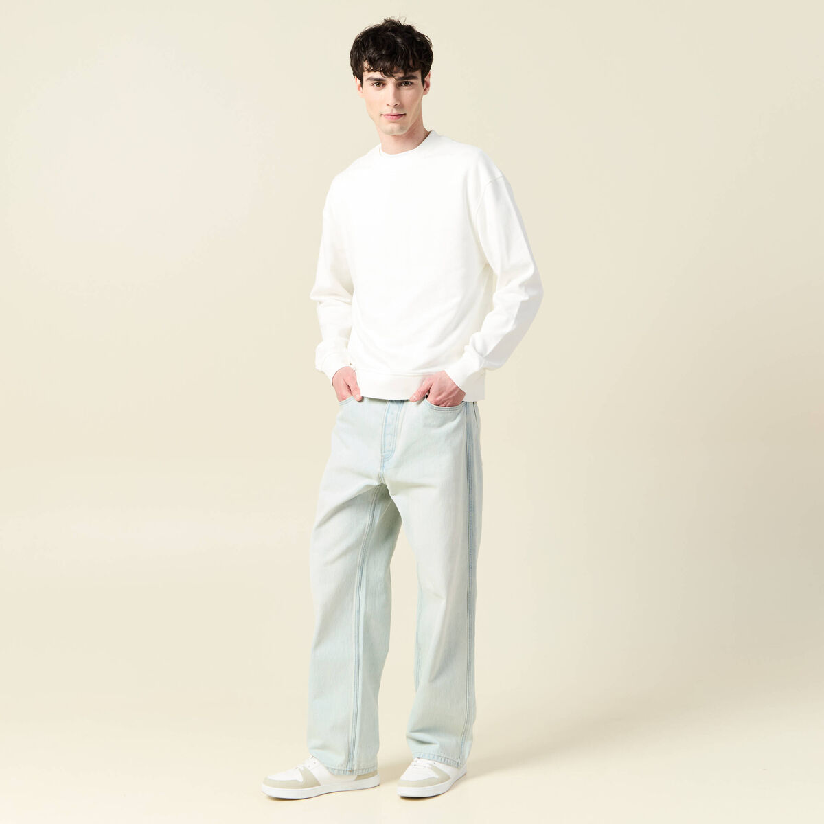 Sweat col rond manches longues en coton ecru homme