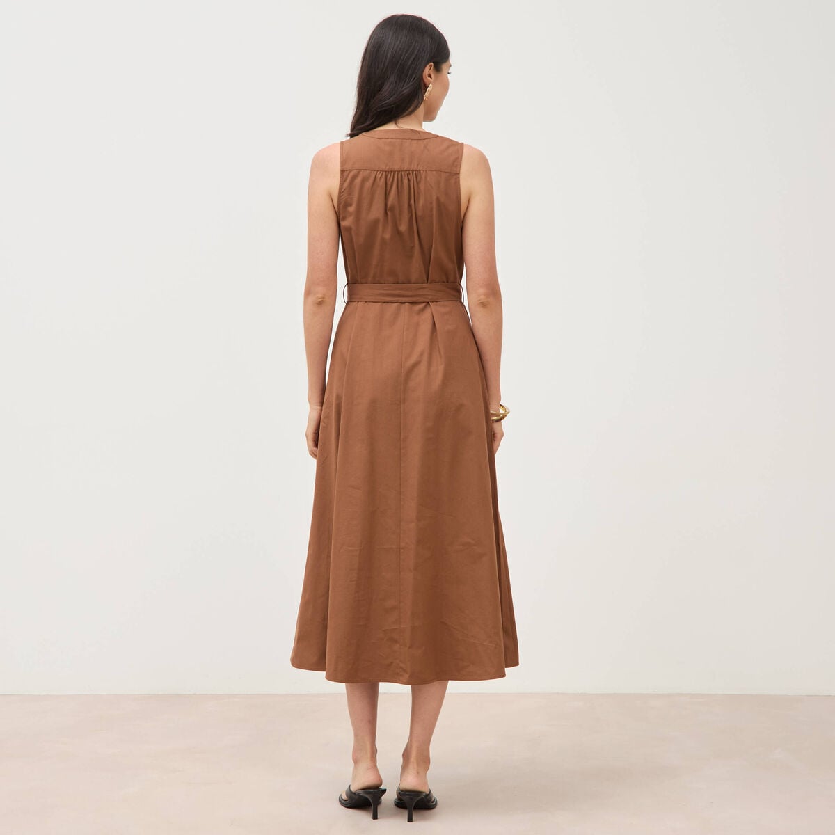 Robe en coton sans manches marron femme
