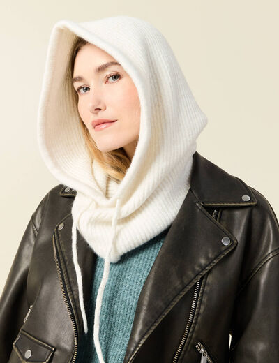 Cagoule tricot&eacute;e ecru femme