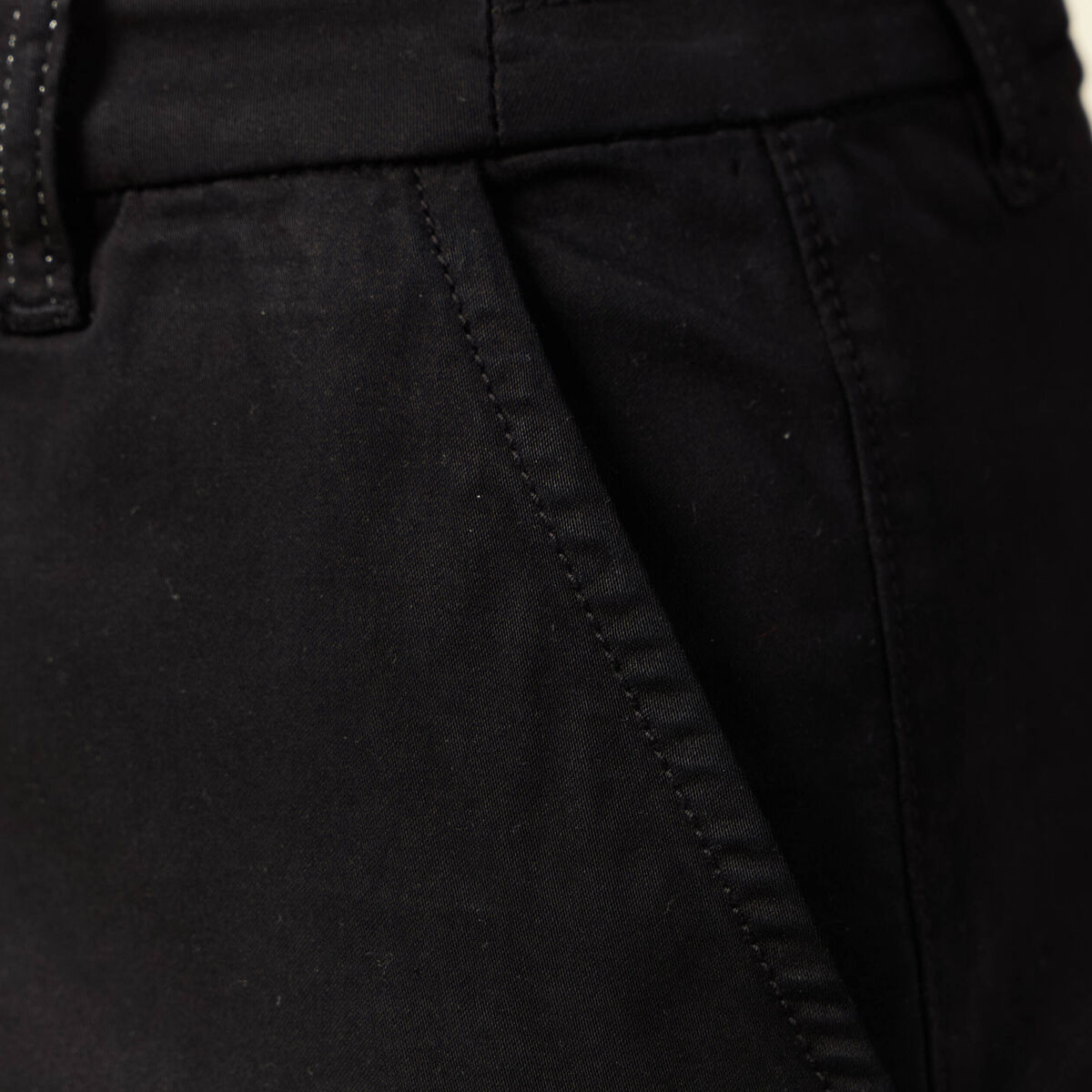 Short taille standard noir femme