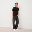 Polo cintr&eacute; en coton manches courtes noir homme