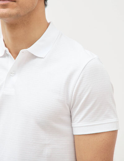 Polo cintr&eacute; en coton manches courtes blanc homme