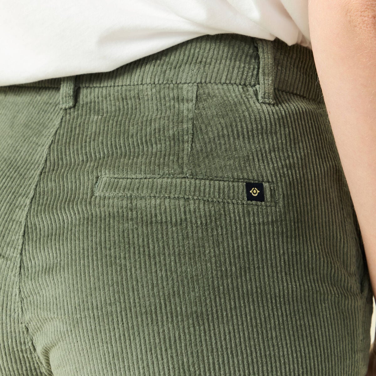 Pantalon large 7/8&egrave;me taille haute vert kaki femme