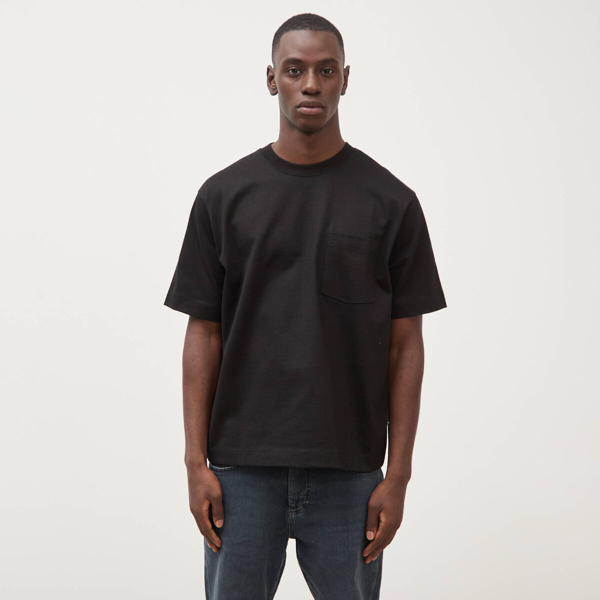 T-shirt droit en coton col ras du cou noir homme