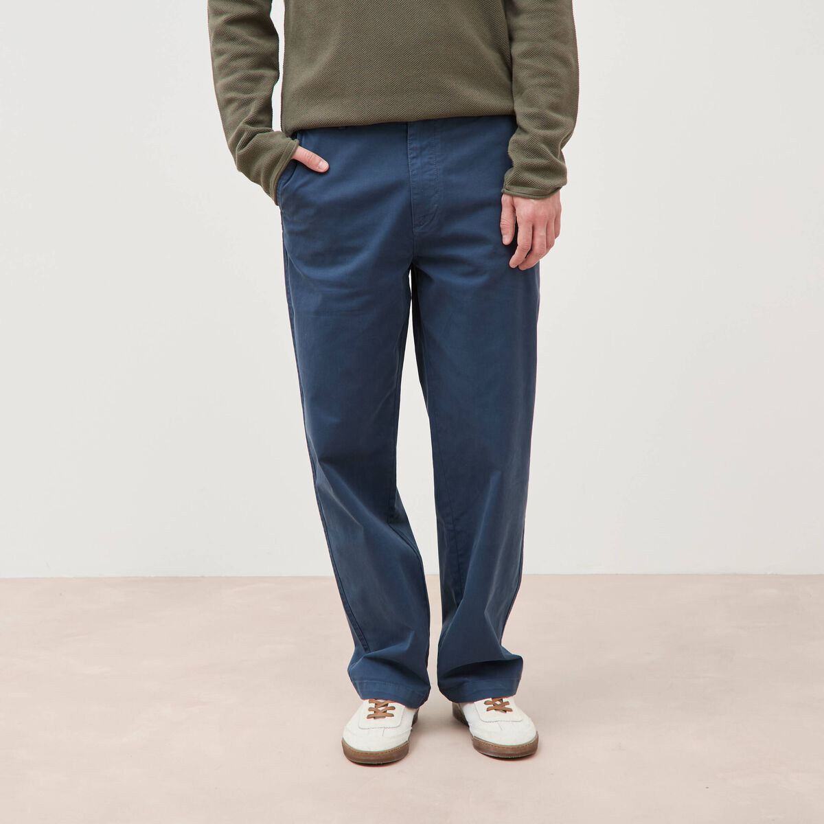 Pantalon bleu fonc&eacute; homme
