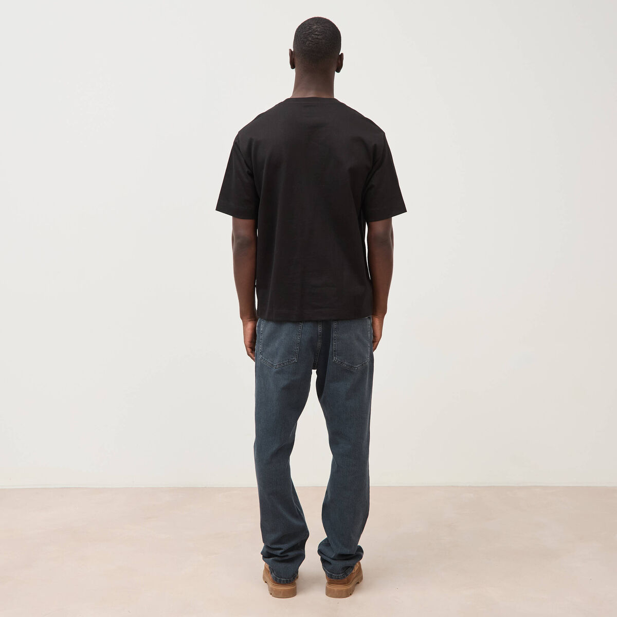 T-shirt droit en coton col ras du cou noir homme