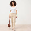 T-shirt ajust&eacute; avec brassi&egrave;re int&eacute;gr&eacute;e blanc femme