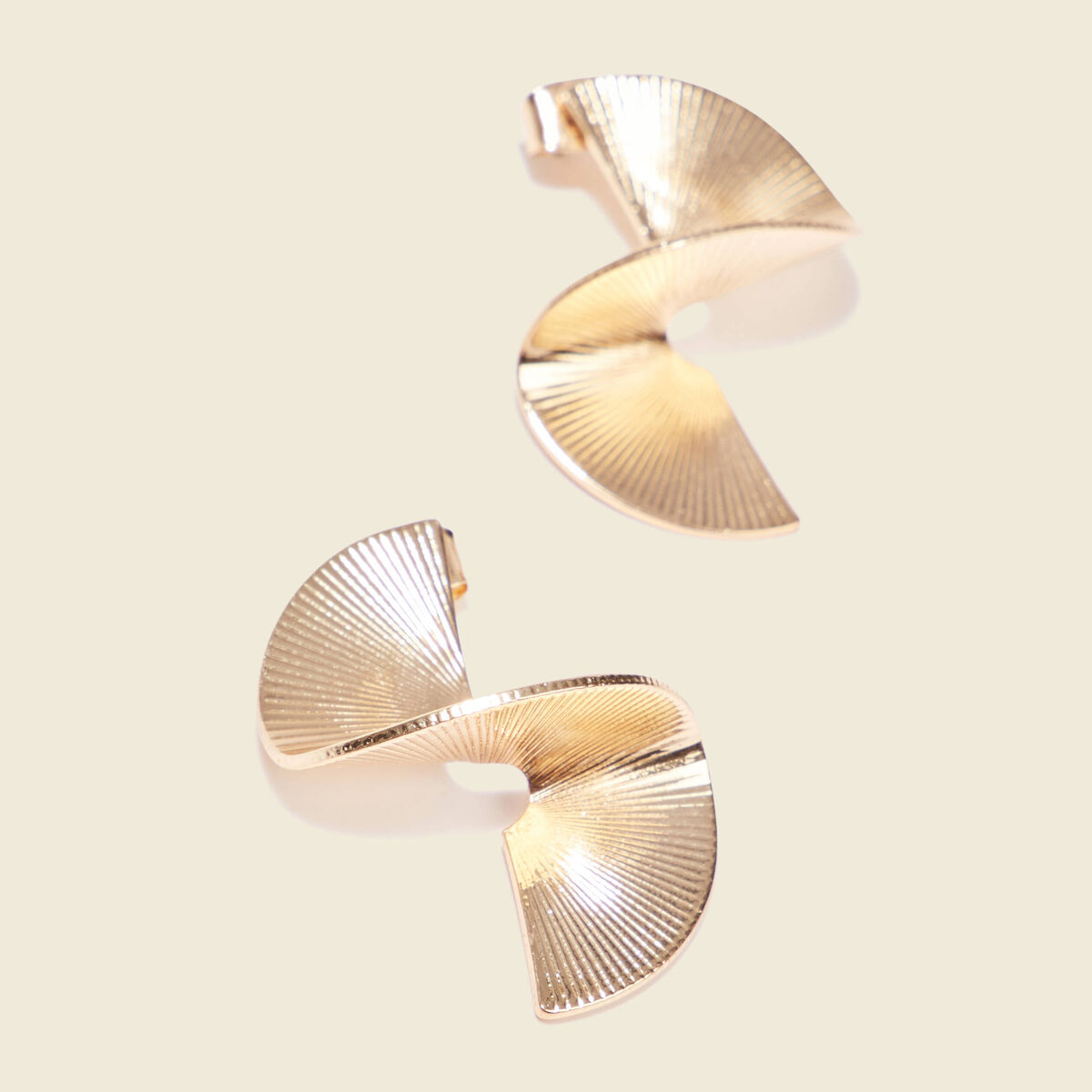 Boucles d'oreilles pendantes couleur or femme
