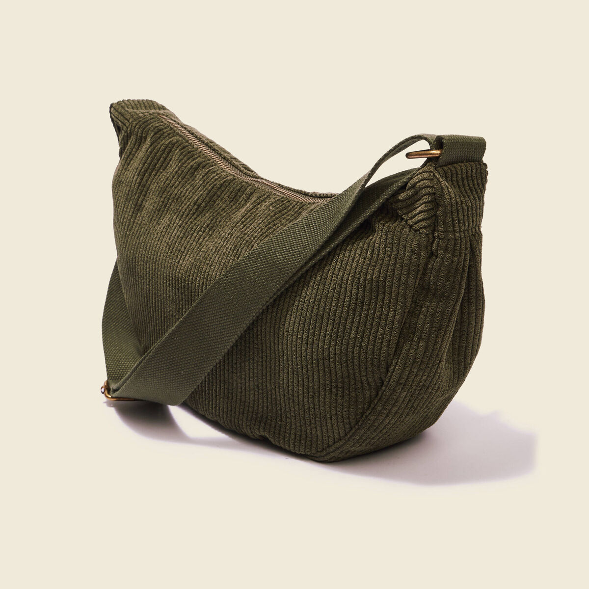 Sac banane velours c&ocirc;tel&eacute; taupe femme