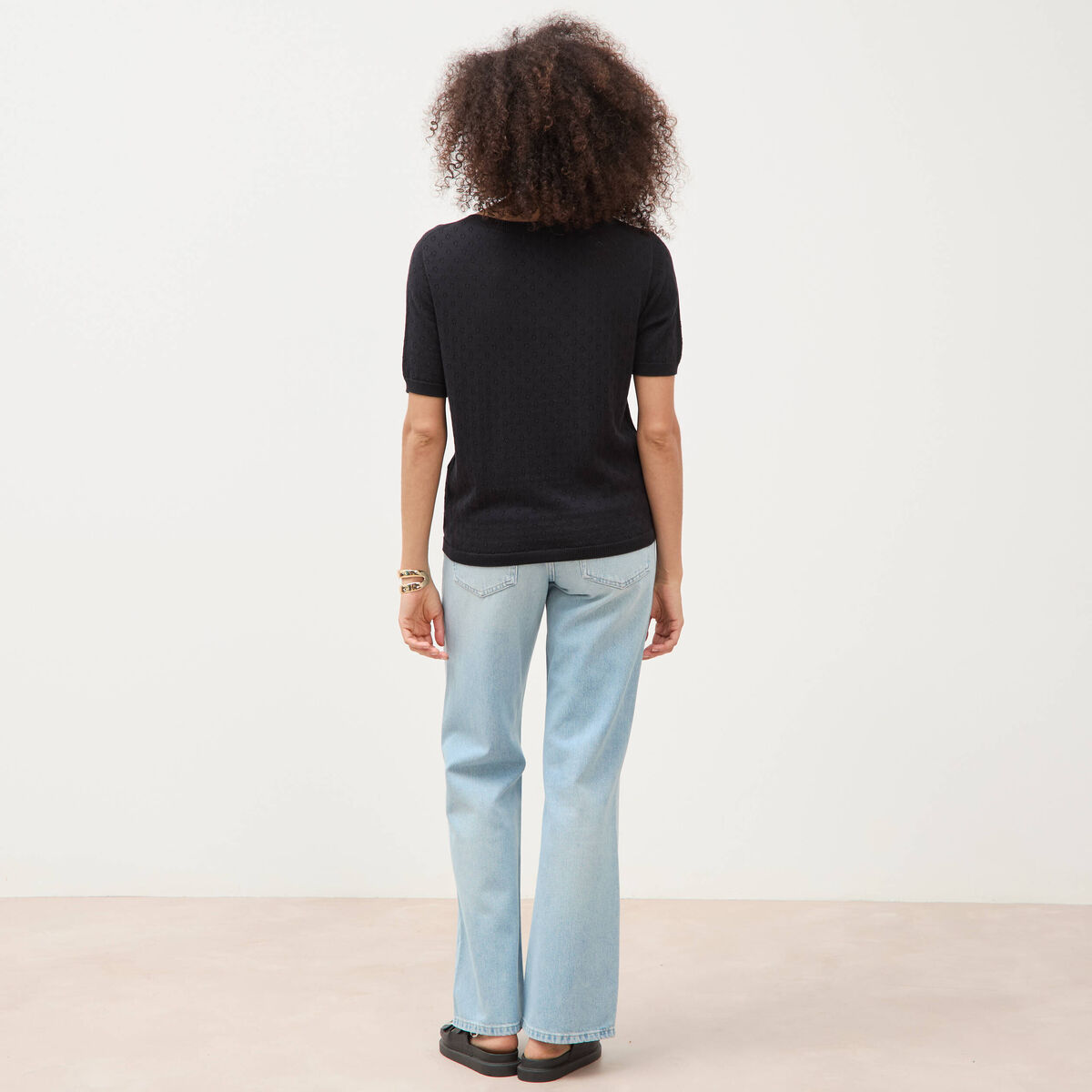 Pull col rond manches courtes noir femme