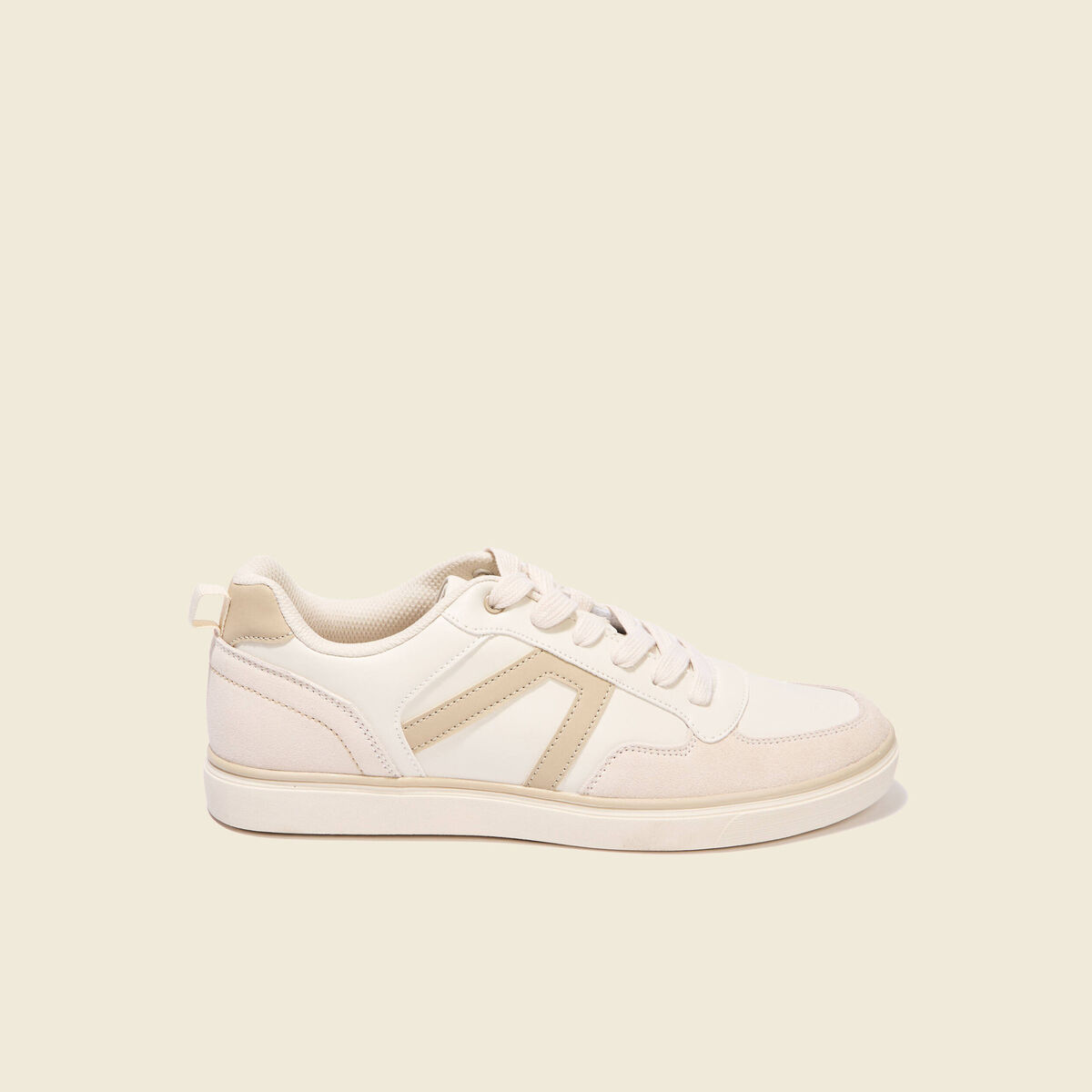 Baskets basses plates ecru homme