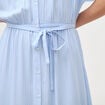 Robe longue &eacute;vas&eacute;e ceintur&eacute;e bleu clair femme