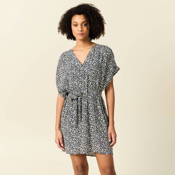 robe droite fluide ceinturee bleu femme Robe droite fluide ceinturée bleu femme
