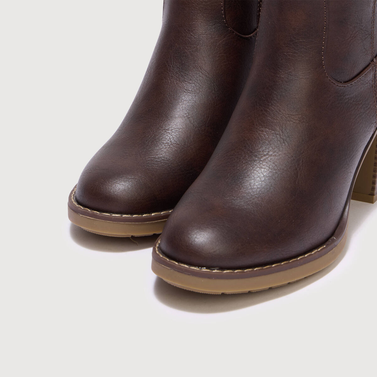 Bottes &agrave; talon marron fonc&eacute; femme