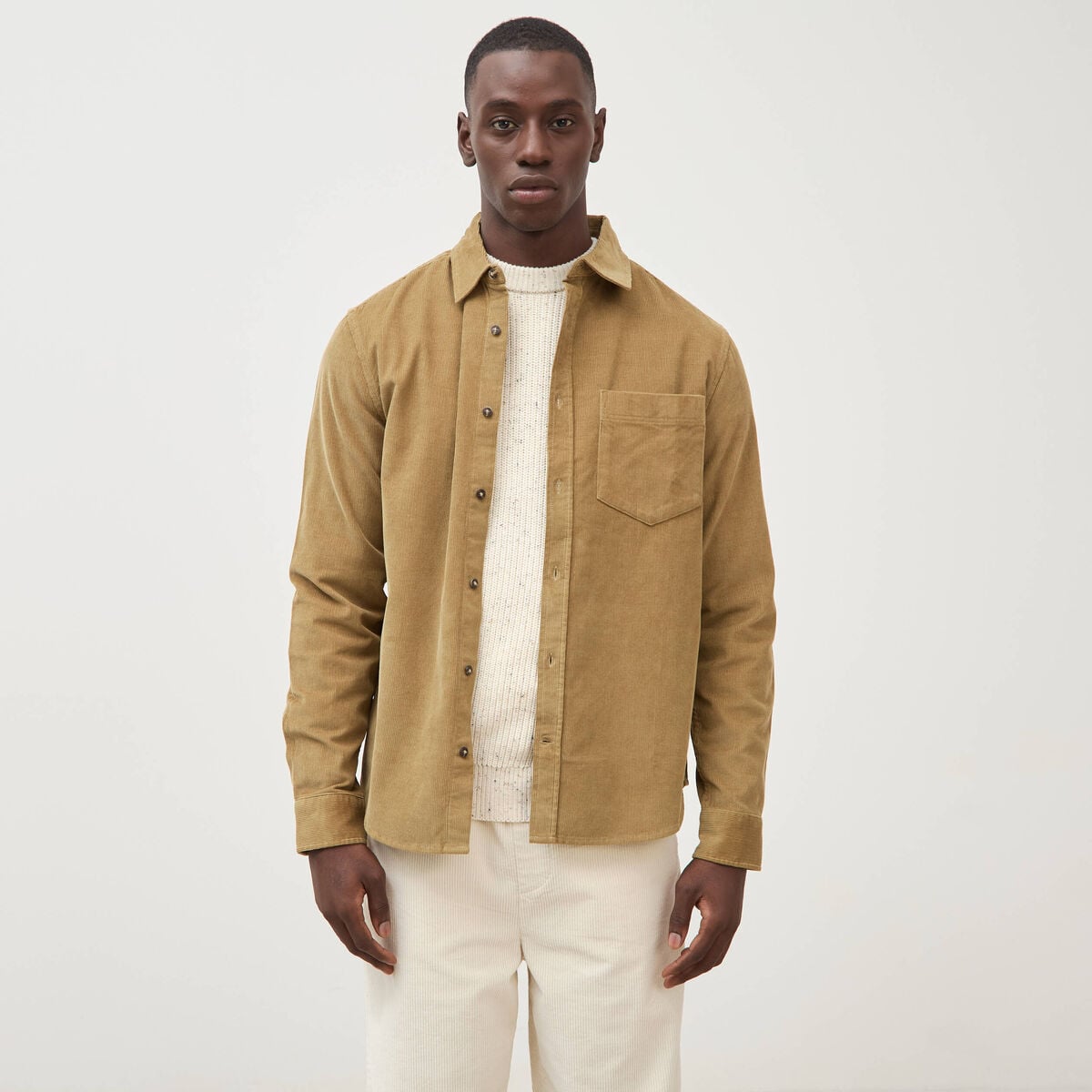 Chemise col classique en velours vert kaki homme