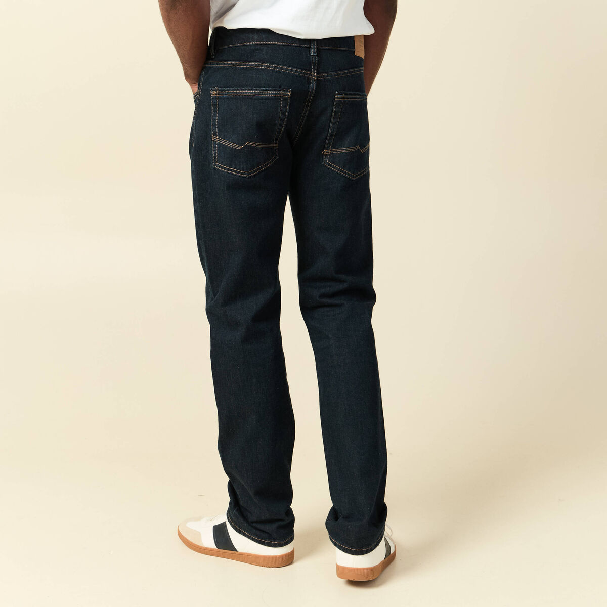 Jeans regular longueur 34 en coton denim brut rinse homme