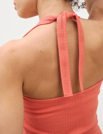 D&eacute;bardeur d&eacute;collet&eacute; brassi&egrave;re int&eacute;gr&eacute;e rouge fonc&eacute; femme
